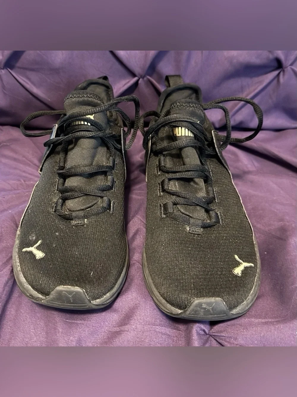 PUMA Women's Black with Gold Logo  Size 8